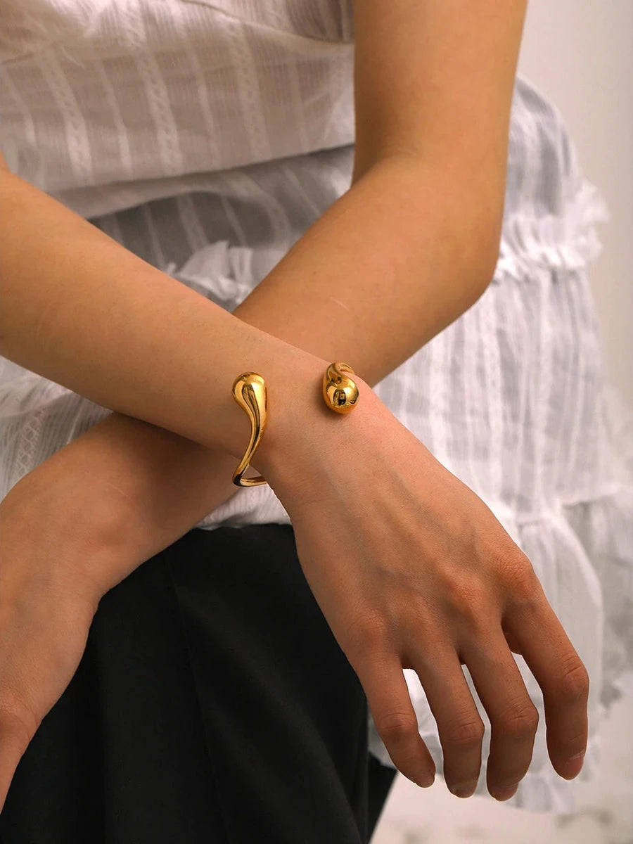 Asymmetric Minimalist Bracelet