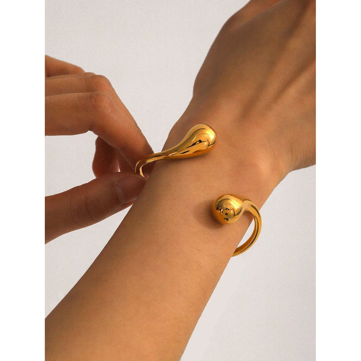 Asymmetric Minimalist Bracelet